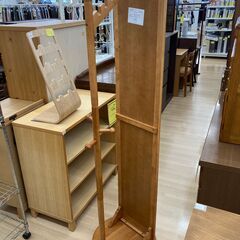 ★ジモティ割引あり★【リユースのサカイ野々市店】ハンガーラック付き姿見　W(幅)45×D(奥行き)45×H(高さ)171cm ※クリーニング済みの画像