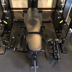 REVOLUONE オールインワンマルチラック＋ベンチ 5in1 スミスマシンの画像
