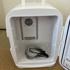 車で使える冷蔵庫の画像