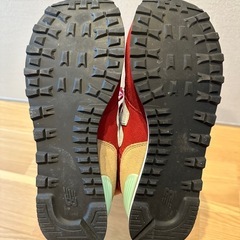 New Balance 574 レッド スニーカーの画像