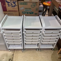 ホワイト　ワゴン　収納　キャリー付　　マツエクの画像