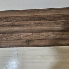 折りたたみテーブルの画像
