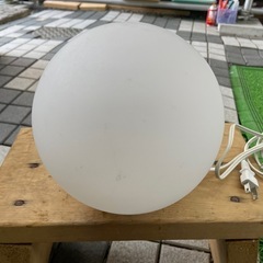 ニトリ　球型テーブルライトの画像