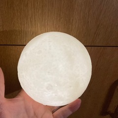 スリーコイン丸いライトの画像
