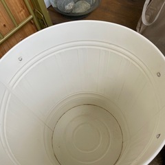 【IKEA】蓋付きゴミ箱の画像