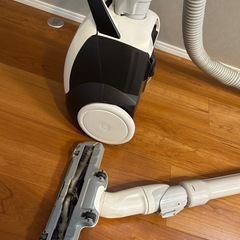 《無料》中古Panasonic製掃除機2017年製の画像