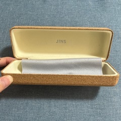 JINS メガネケースの画像