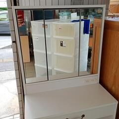 3面鏡ドレッサーの画像