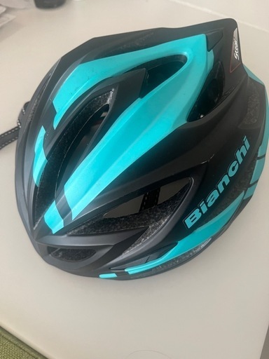 Bianchiヘルメット