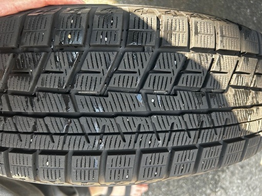 車乗り換えのため出品週末値下げ中15インチ　スタッドレスタイヤ　195/65r15　