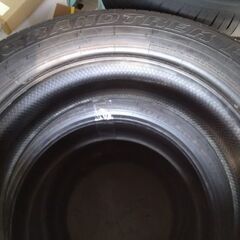 新車外しタイヤ！ダンロップグラントレックpt30  225/60r18の画像