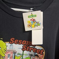 セサミストリートTシャツの画像