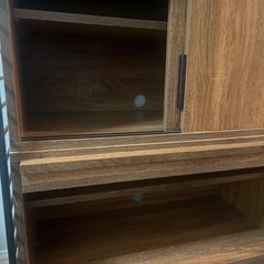 棚(ガラス棚+引き棚+本棚)の画像