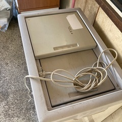 引取限定　使えるサンヨー小型冷凍庫の画像