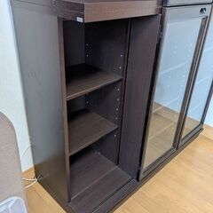 本棚 横スライド前後2列 上下2段 大型 2階より下ろせる方の画像