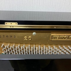 アップライトピアノの画像