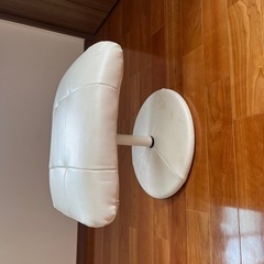 スツールの画像
