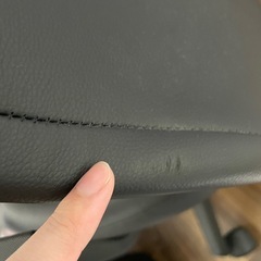 LOWYA  デスクワーク　ブラック椅子の画像