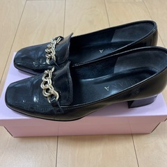 DIANAパンプスの画像