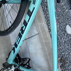 ロードバイク　TOREK　Domane AL 4 Gen 3の画像