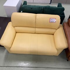 2人掛けソファー❕ 軽トラ無料貸し出し❕購入後取り置きにも対応 ❕R6023の画像