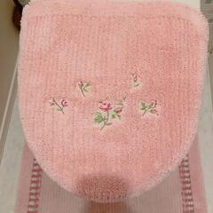 最終値下げ！！7月末迄！！中古　トイレタリー3点セット　ピンクローズ柄の画像