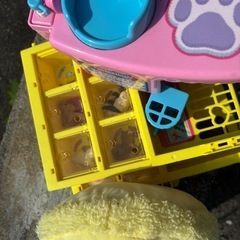 女の子　おもちゃ　シルバニアファミリー家、ペット屋さんの画像