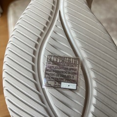 超美品SKECHERSのサンダルの画像