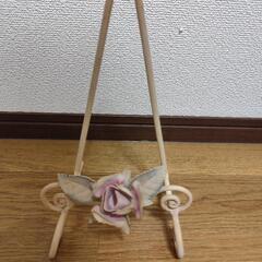 アイアン　薔薇　イーゼル　アンティーク調の画像