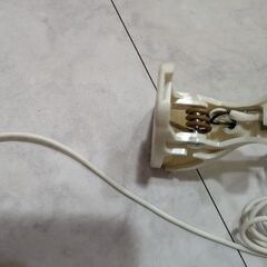 IKEA LEDランプ　クリップ式　温白色ですの画像