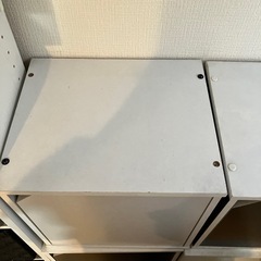 白黒カラーボックス
の画像