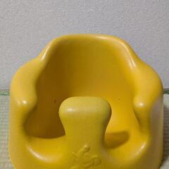 【美品】Bumbo バンボベビーソファ（専用トレイ・未使用ベルト付き）の画像