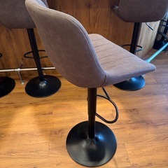 【高級感✨美品】Youhauchair カウンターチェア 2脚セット／昇降・回転・背もたれ付き／ブラウンPUレザーの画像