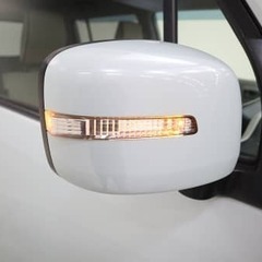 可愛いライトブルーのボディにオシャレな内装💙✨日産モコ Xの画像
