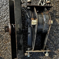 スペアタイヤキャリア RU-220 (センター吊) φ221 大型用の画像