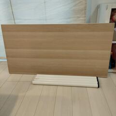 【引き渡し予定者決定済】無料　譲ります】IKEA　子ども用デスクの画像
