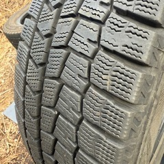 185/60R15 ダンロップ ウィンターマックス WM02 スタッドレスタイヤの画像