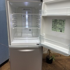 I340 🌈 Panasonic 冷蔵庫 (138L) 2ドア ⭐ 動作確認済 ⭐ クリーニング済の画像