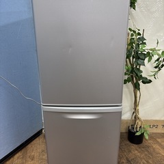 I340 🌈 Panasonic 冷蔵庫 (138L) 2ドア ⭐ 動作確認済 ⭐ クリーニング済の画像