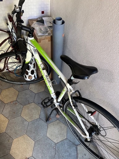 【値下げ】キャノンデール　クロスバイク　Cannondale