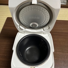 炊飯器の画像