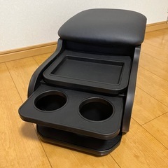 ハイエース　標準ボディ用　センターコンソールボックスの画像
