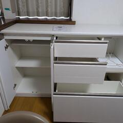 ニトリ　キッチンキャビネットの画像