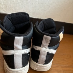 NIKEハイカット27の画像