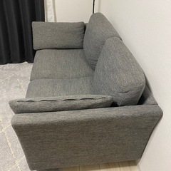 ソファ
の画像