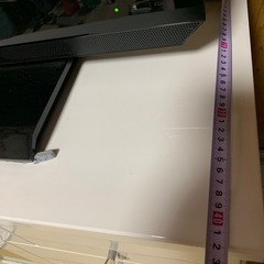 白いTV台の画像