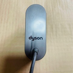 ダイソン充電器美品⭐︎の画像