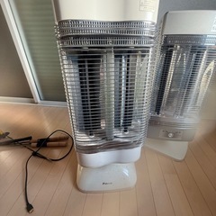電気ヒーター　2つの画像