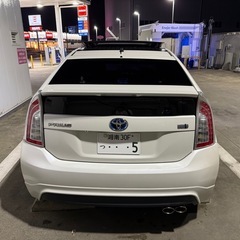 トヨタ プリウス後期　Gグレード　サンルーフ　デカナビ 車検8月末の画像
