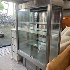 【リサイクルショップどりーむ天保山店】No.4036 ガラスショーケース 飾り棚 業務用 店舗用の画像